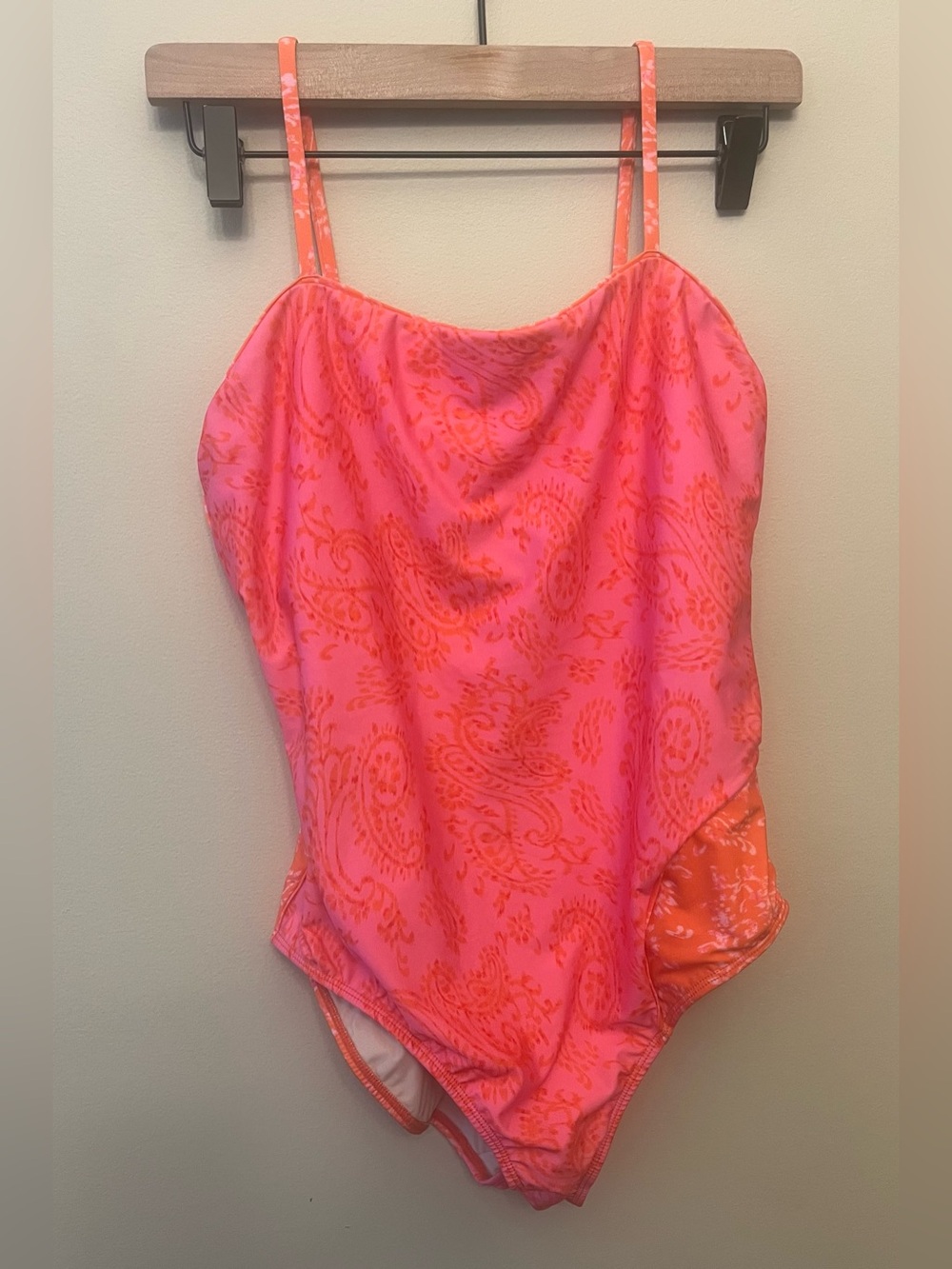NWT $148 Hermoza Asha One Piece Swimsuit Womens Size 14 Paisley Days Orange Pink